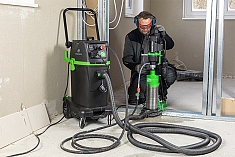 Использование промышленного пылесоса Eibenstock WRS 50